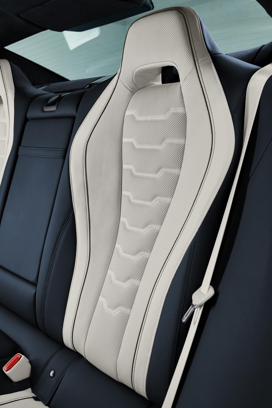 Интерьер BMW M850i xDrive Gran Coupe (G16) 2019 года  (WW) (фото 128 из 152)